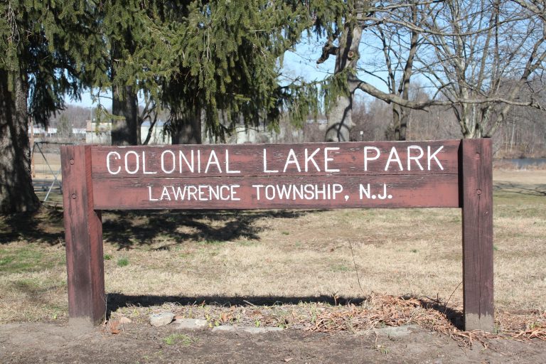Friends of Colonial Lake Park plan picnic to celebrate centennial