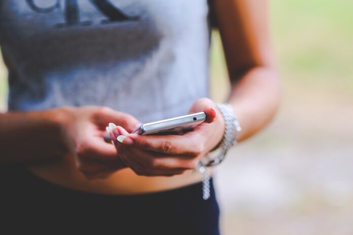 Lawrence High School students say phone ban is effective