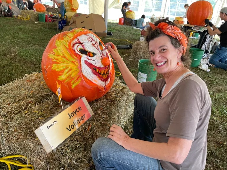 The Amazing Pumpkin Carve